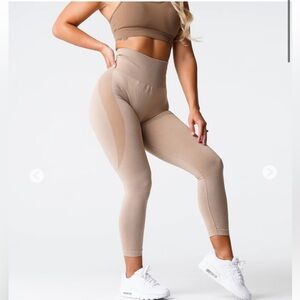 NVGTN Seamless Contour Leggings in Beige – Size M – NWT